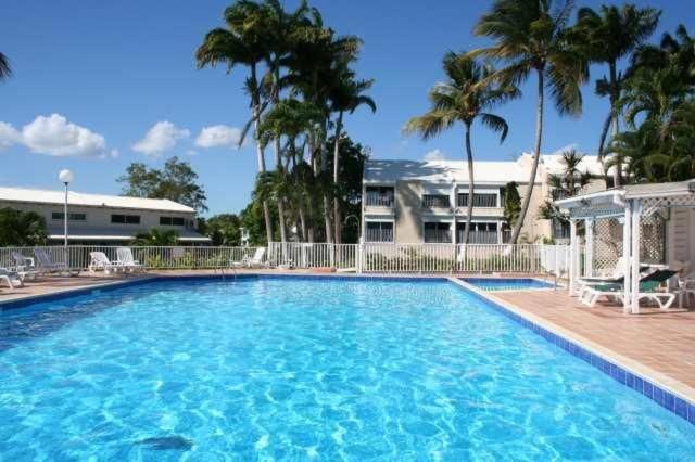 Superbe Studio Avec Piscine, Au Coeur De La Marina! Village Soleil ! Proche Aeroport & Ferry Le Gosier  Exterior photo